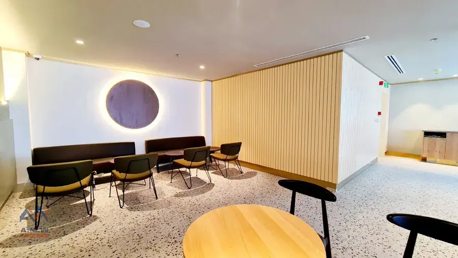 Starbucks fit-out and decoration work by AMW For Construction
