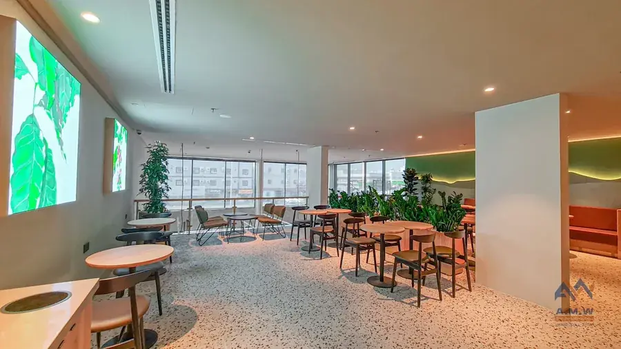 Starbucks fit-out and decoration work by AMW For Construction